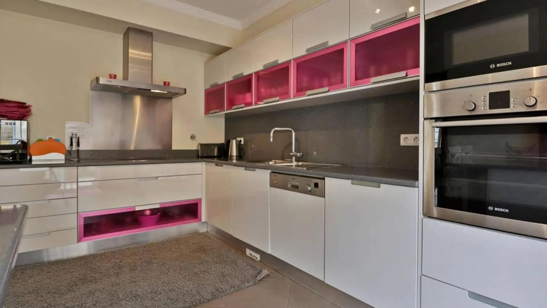 Villa Varandas Do Lago 5 Bedroom Villa Private Pool Table Tennis A Few Minutes Drive Between Vale Do Lobo And Quinta Do Lago