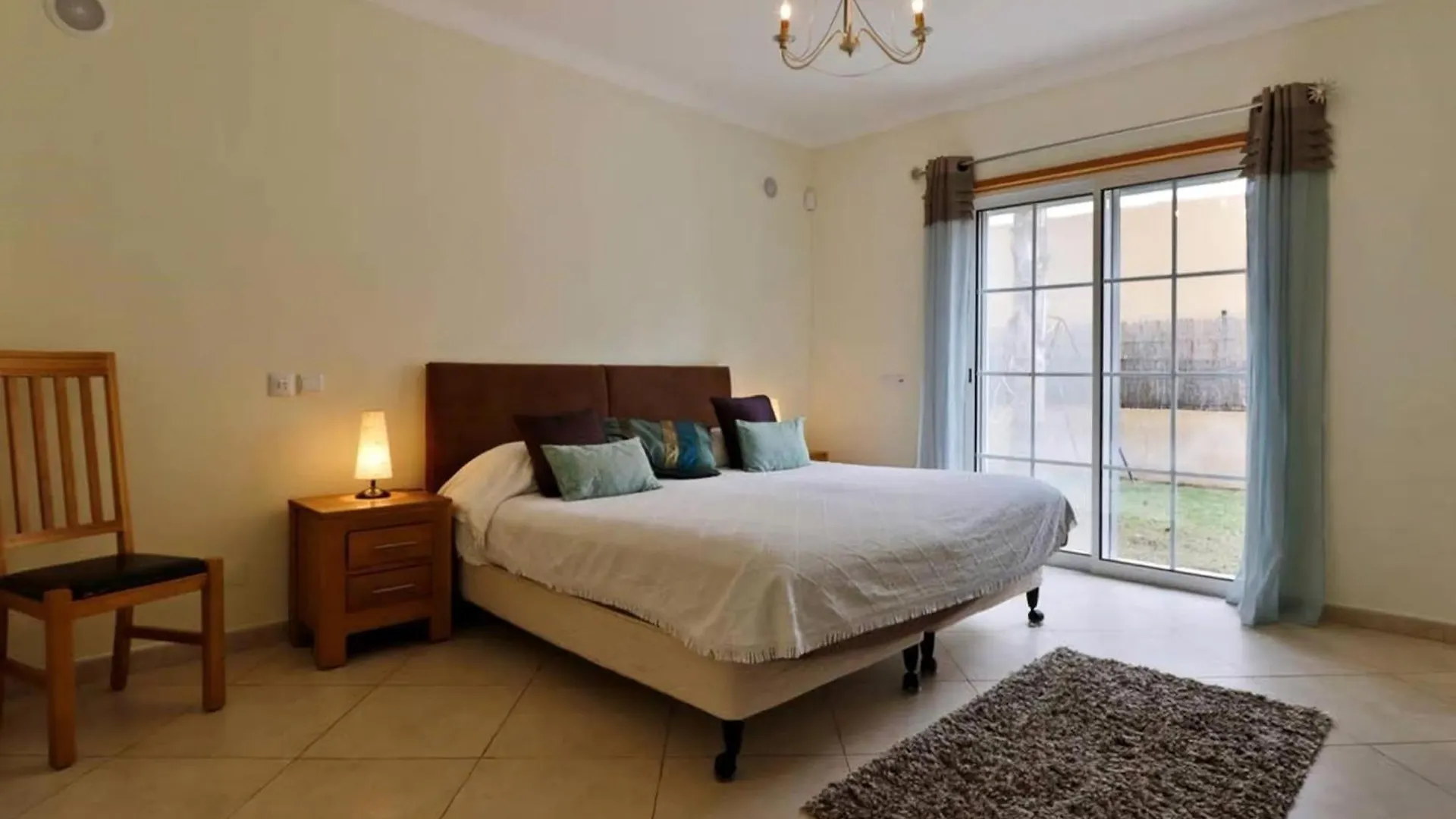 Villa Varandas Do Lago 5 Bedroom Villa Private Pool Table Tennis A Few Minutes Drive Between Vale Do Lobo And Quinta Do Lago